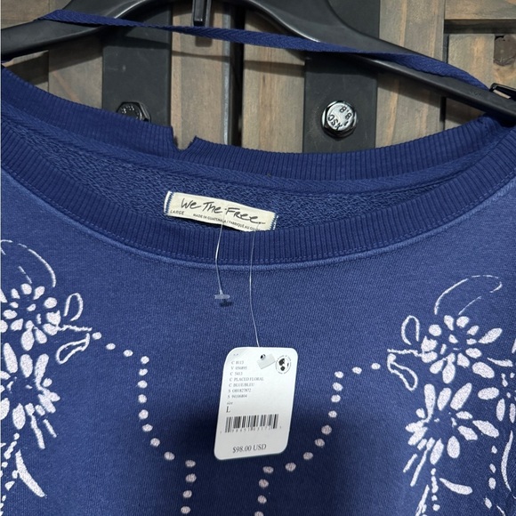 FREE PEOPLE Graphic Camden Pullover - Picture 8 of 9
